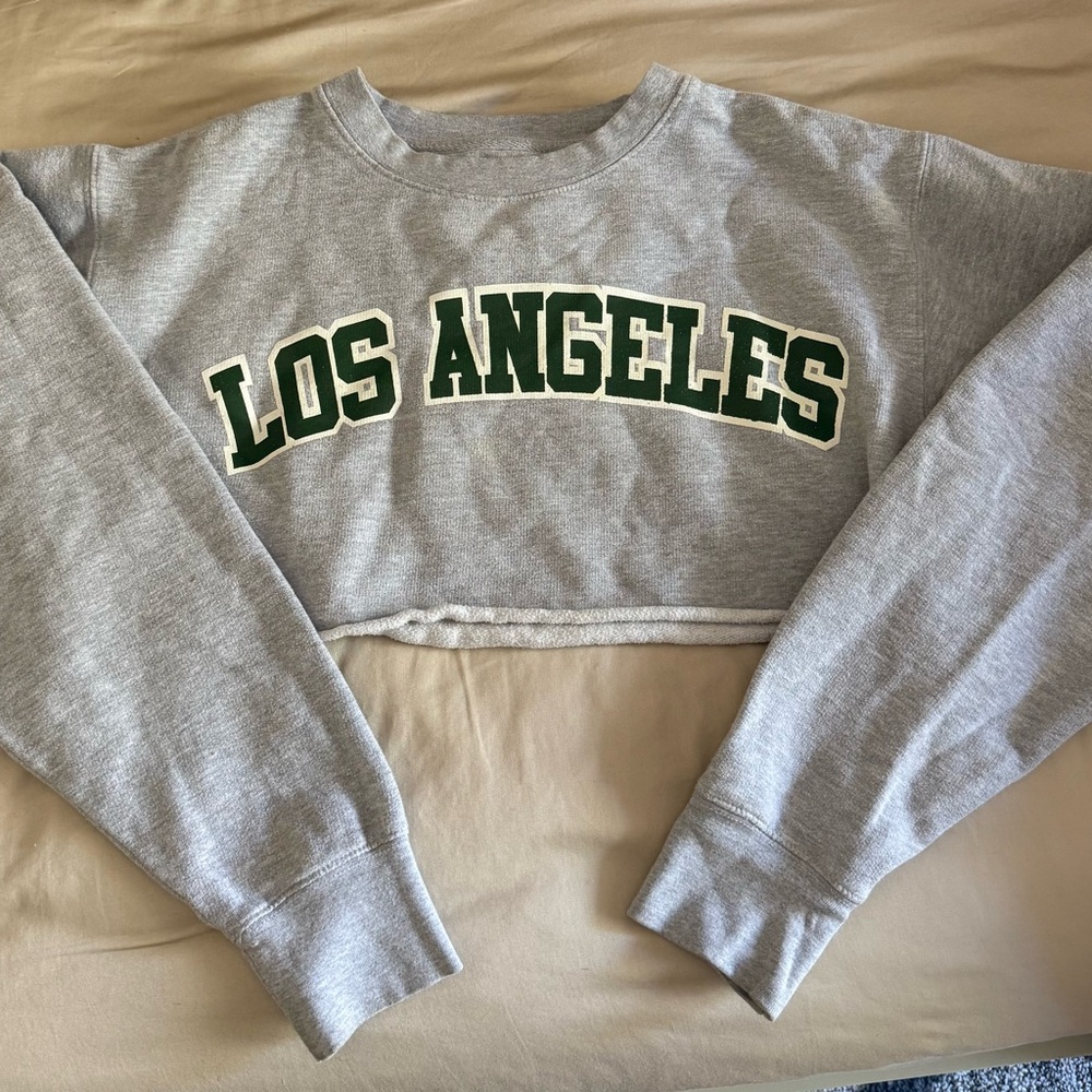 Full Tilt Gray Los Angeles Cropped Sweater
